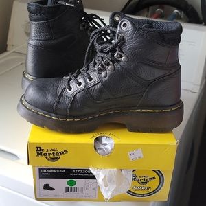 Dr. Martens ironbridge black boots size 6
